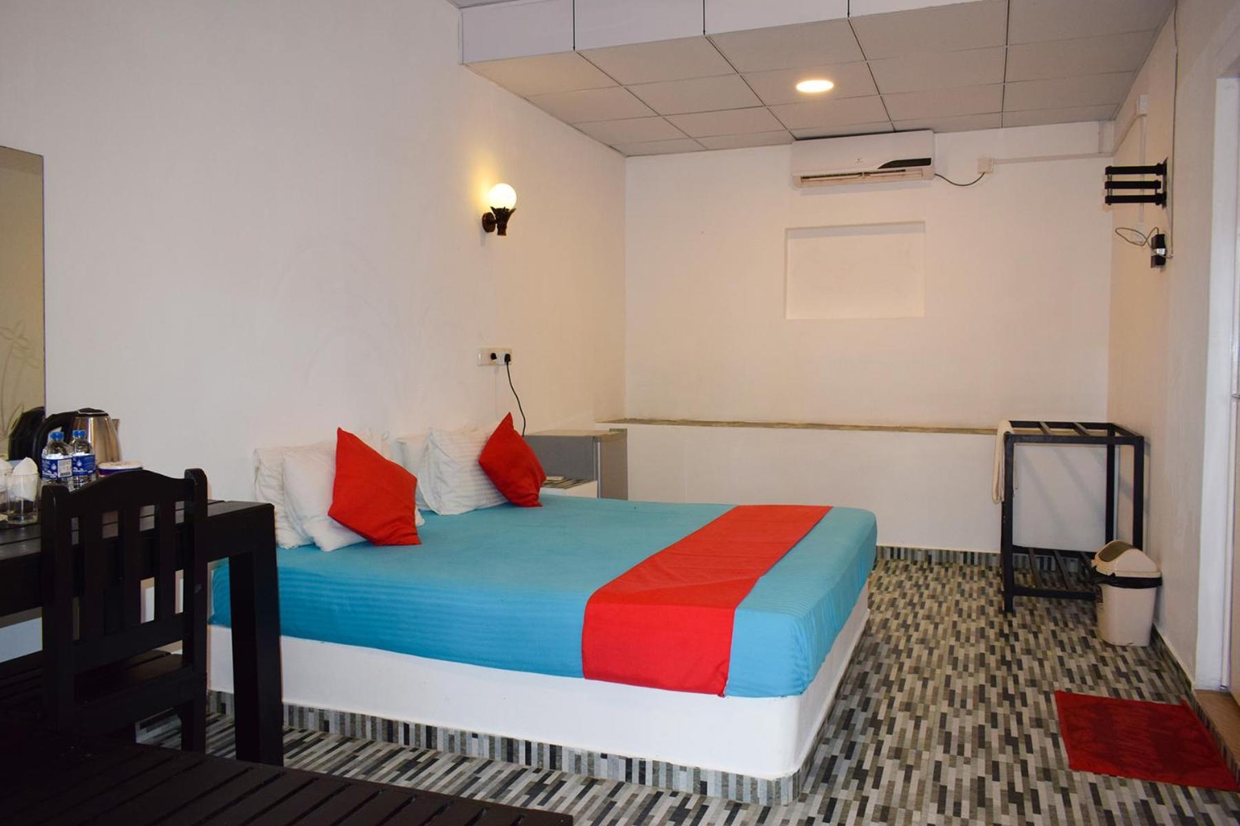 Golden Beach Cottages Trincomalee Eksteriør billede