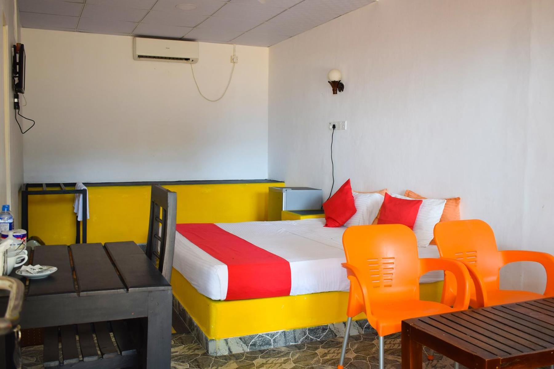Golden Beach Cottages Trincomalee Eksteriør billede