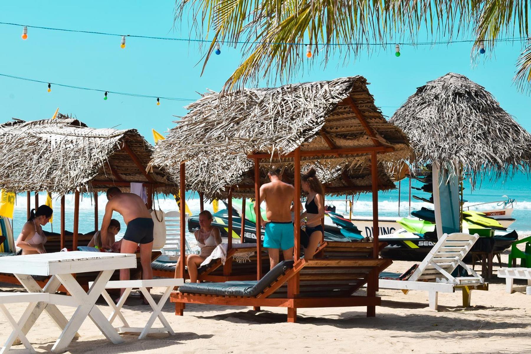 Golden Beach Cottages Trincomalee Eksteriør billede